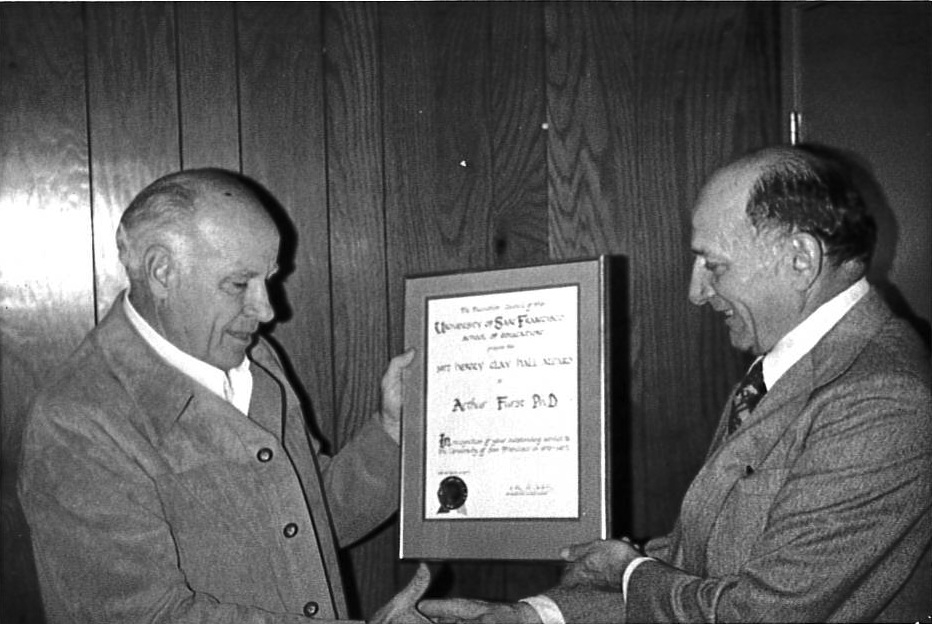 Dr. Furst receiving USF Henry Clay Hall Award 1977